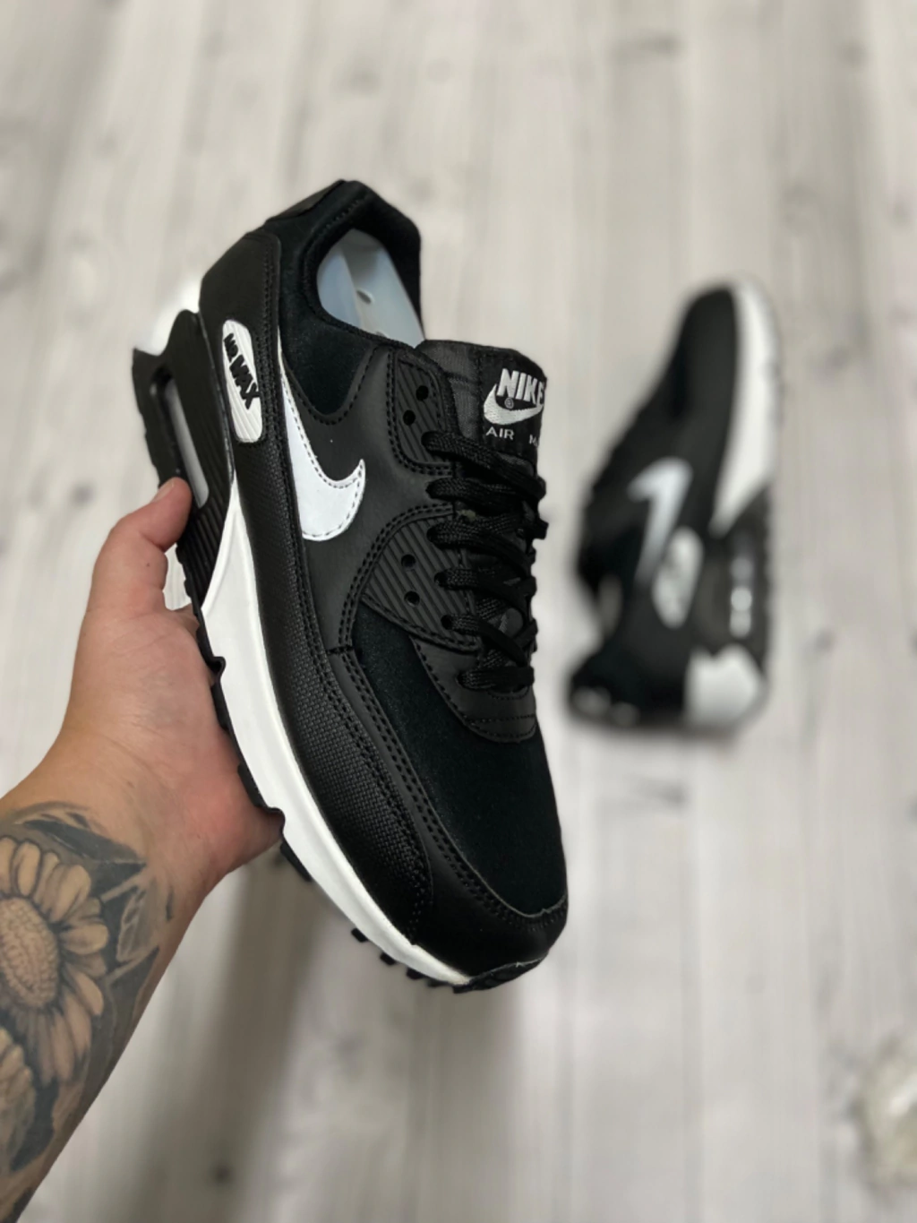 Tenis Nike Air Max 90 Preto e Branco Gripho Shoes