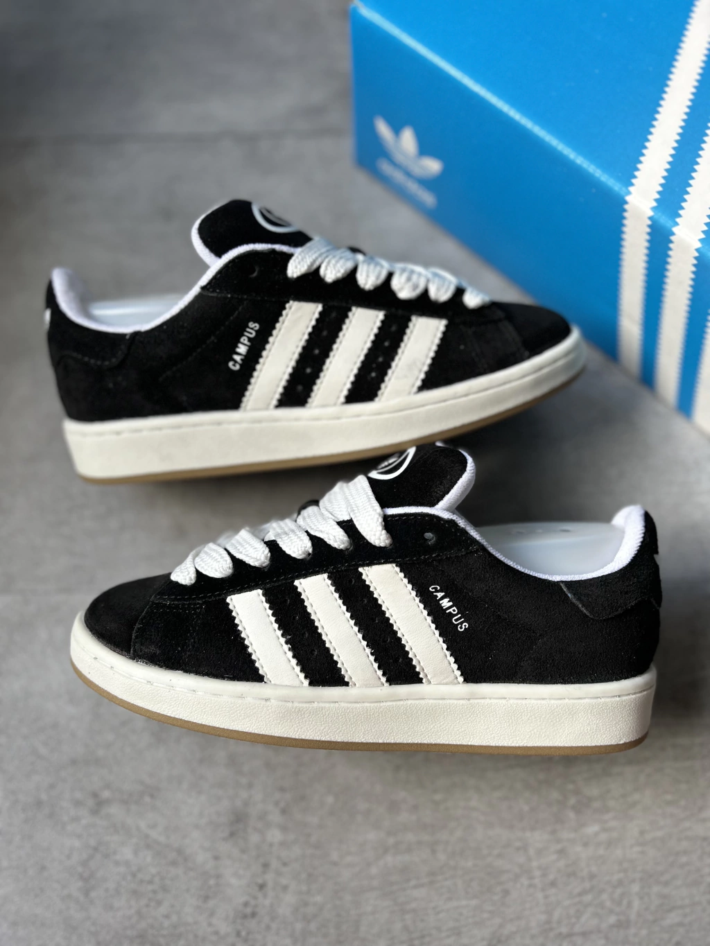 Tenis Adidas Campus Preto e Branco Gripho Shoes